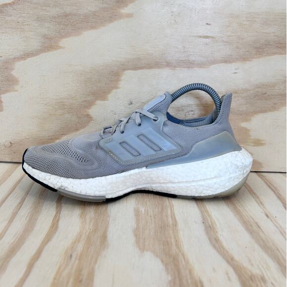 Adidas - Ultra Boost 22 - Sneakers - Gray - Women's - 8 - ART GX5594 - Picture 4 of 9
